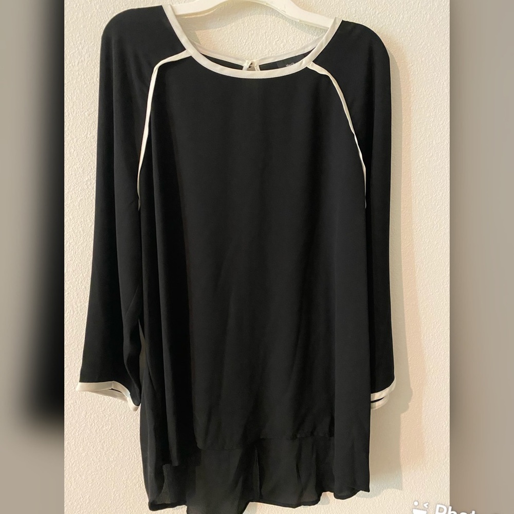 MOSSIMO 3/4 sleeves blouse, black with white trim